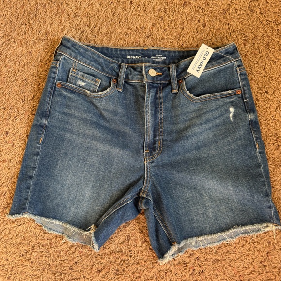 NWT Old Navy High Rise OG Straight Jean Shorts Womens  Size 8 - Picture 1 of 11